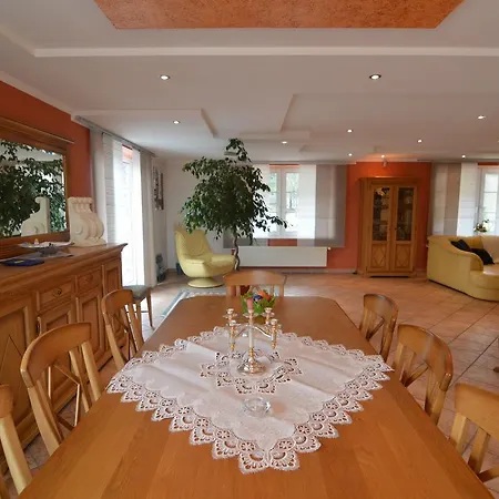 Comfortable By The Forest In Apartament *